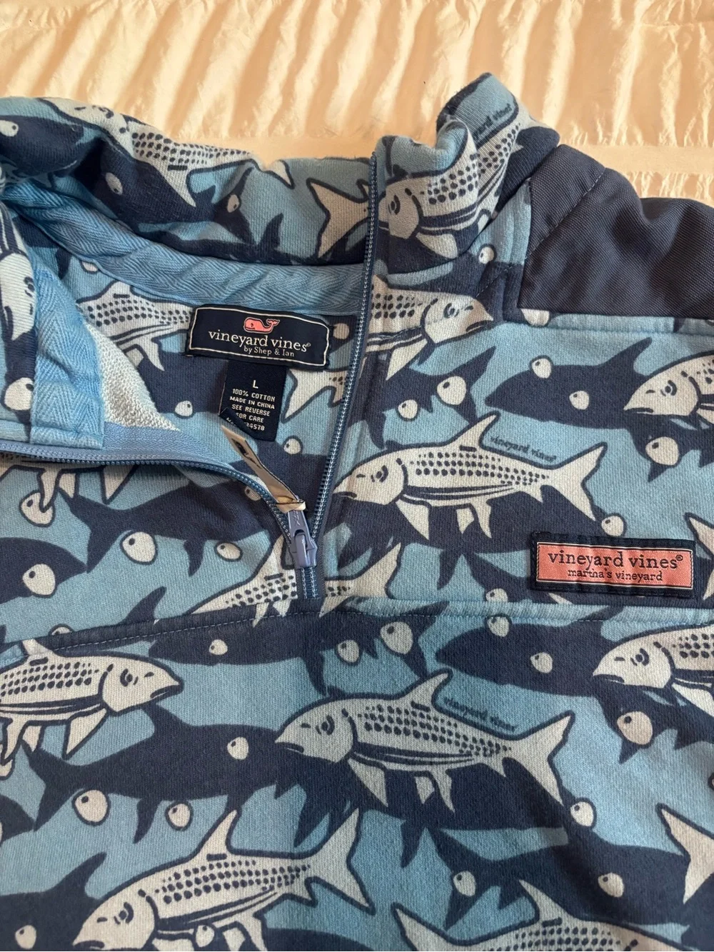 Vineyard Vines Men's Light & Navy Blue Fish Quarter-Zip Sweater